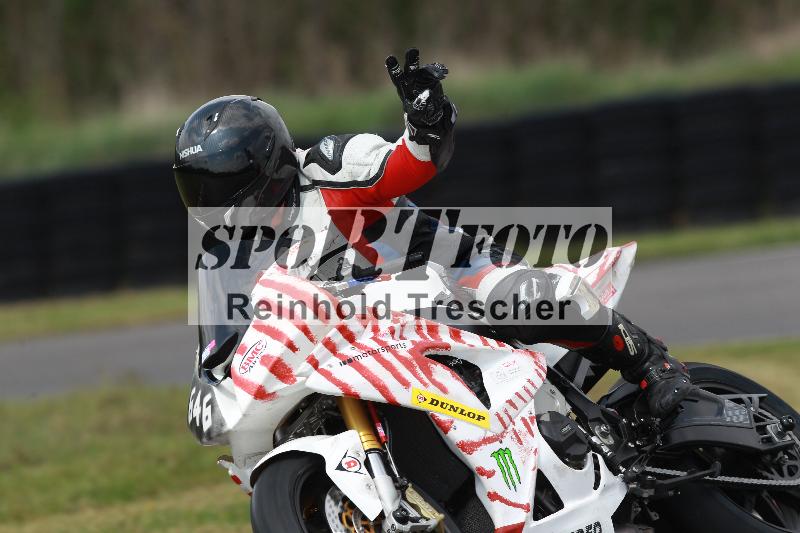 Archiv-2022/13 25.04.2022 Plüss Moto Sport ADR/Freies Fahren/646